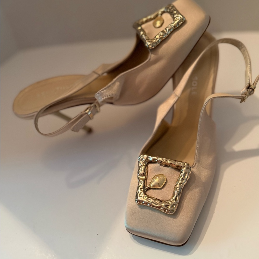 Beautiisoles Beige Slingback Heels with Gold Buckle Women’s 8 NEW